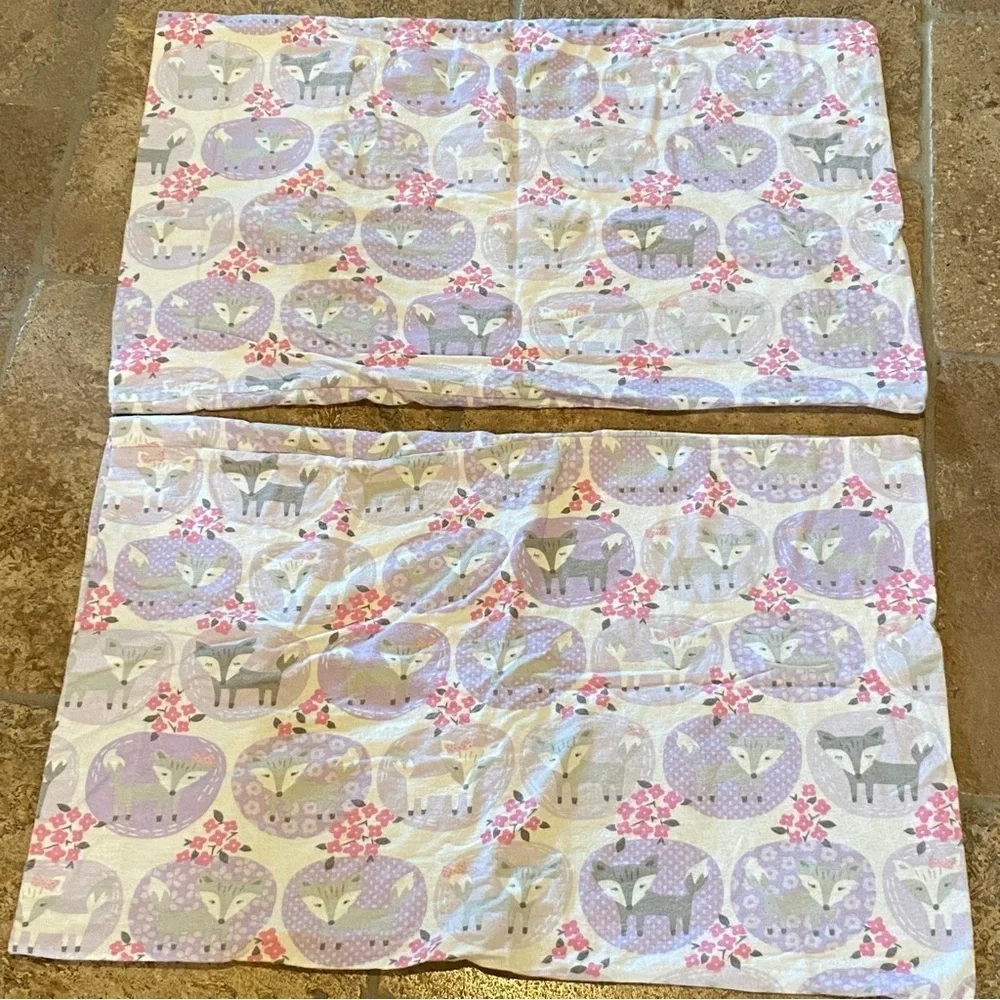 POTTERY BARN KIDS Purple and Pink Friendly Fox Flannel Pillowcases Set Standard